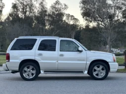 
										2004 Cadillac Escalade GMT800 AWD full									