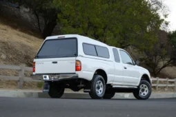 
										1999 Toyota Tacoma SR5 XtraCab V6 4×4 full									