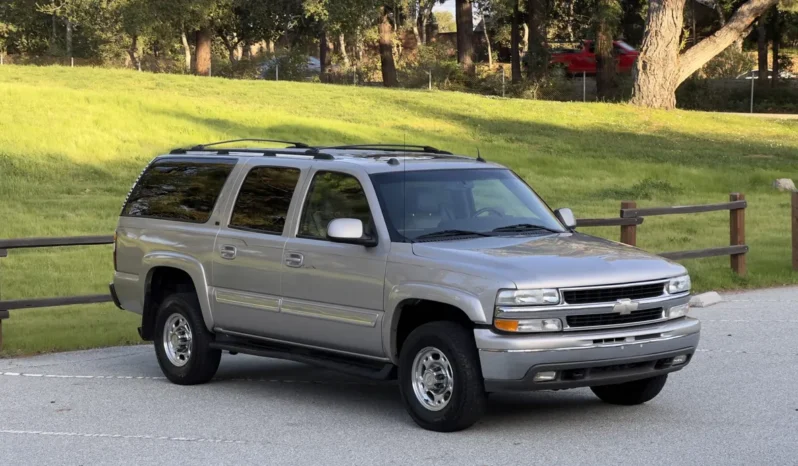 
								2004 Chevrolet Suburban 2500 LT 8.1L 4×4 full									