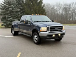 
										2004 Ford F-350 Super Duty Lariat Crew Cab Power Stroke 4×4 Dually full									