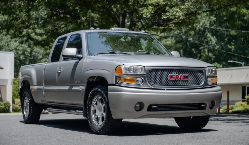 
								2004 GMC Sierra 1500 Denali Extended Cab full									