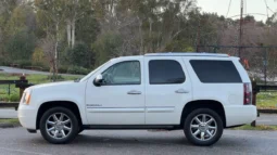 
										2007 GMC Yukon Denali full									