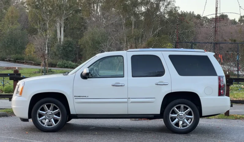 
								2007 GMC Yukon Denali full									