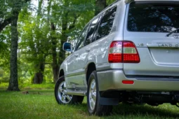 
										2007 Toyota Land Cruiser UZJ100 full									