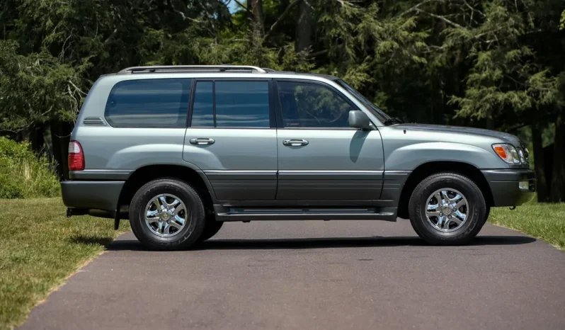 
								2001 Lexus LX470 full									