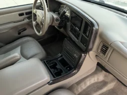 
										2004 GMC Yukon Denali 1500 Luxury full									