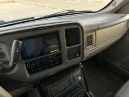 
										2004 GMC Yukon Denali 1500 Luxury full									