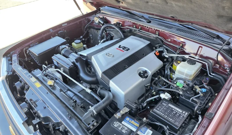 
								2001 Toyota Land Cruiser UZJ100 full									