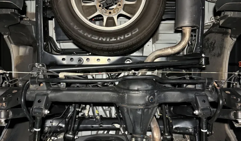 
								2007 Toyota Land Cruiser UZJ100 full									