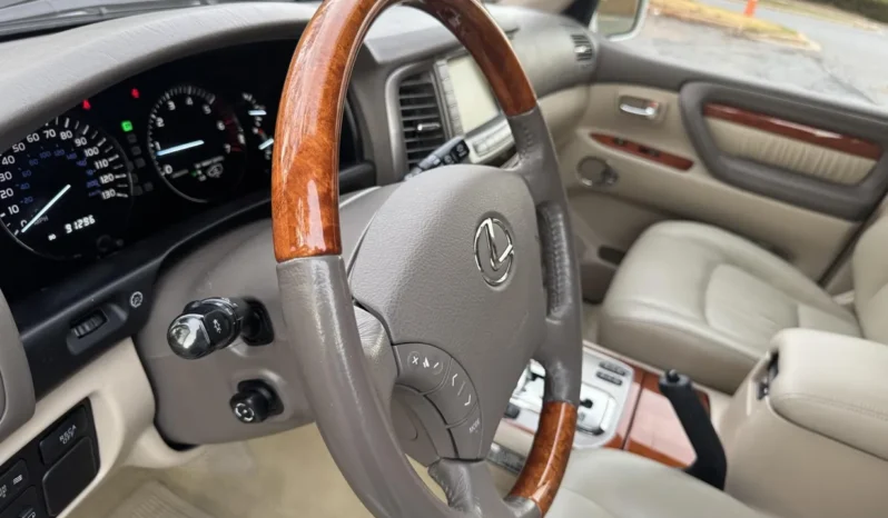 
								2003 Lexus LX470 full									