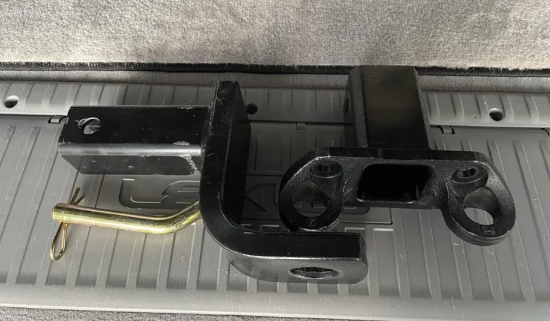 
								2004 Lexus LX470 full									