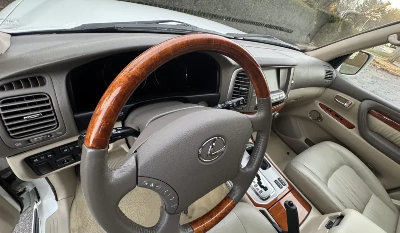 
								2003 Lexus LX470 full									