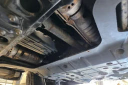 
										2001 Toyota Land Cruiser UZJ100 full									