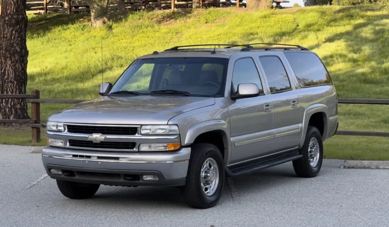 
								2004 Chevrolet Suburban 2500 LT 8.1L 4×4 full									
