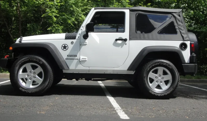 
								2014 Jeep Wrangler Sport S full									