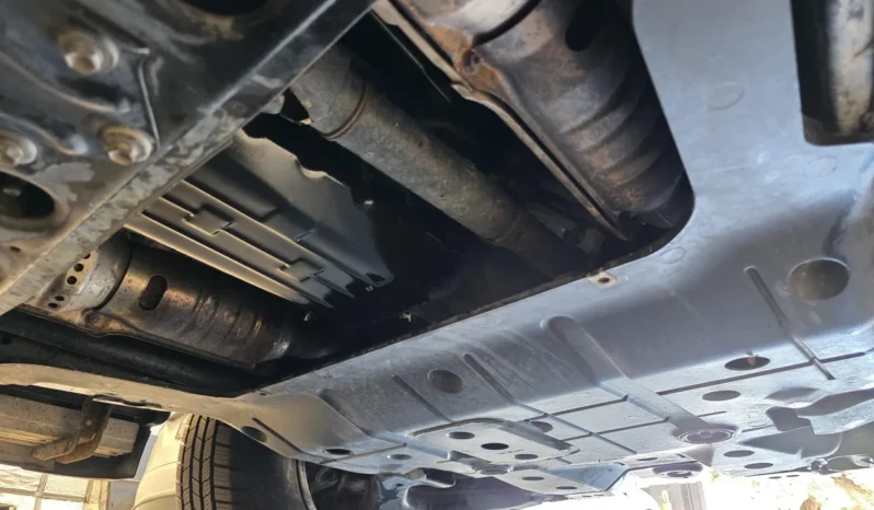 
								2001 Toyota Land Cruiser UZJ100 full									