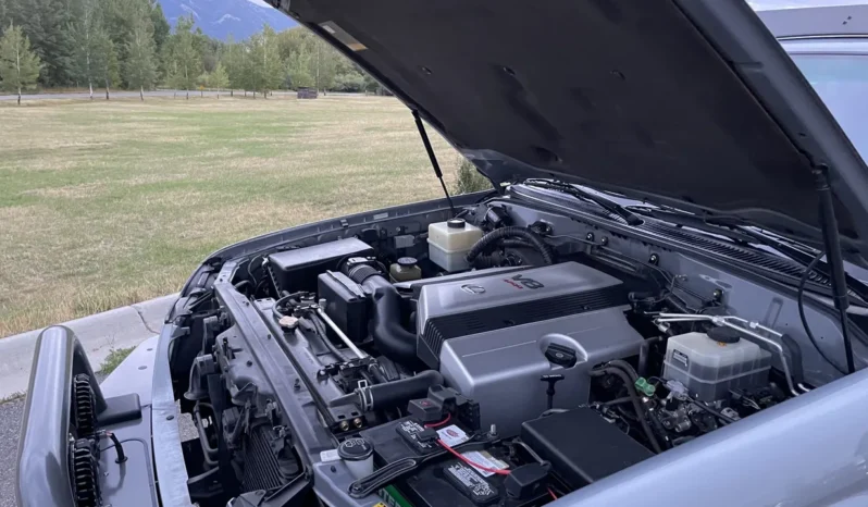 
								2004 Lexus LX470 full									