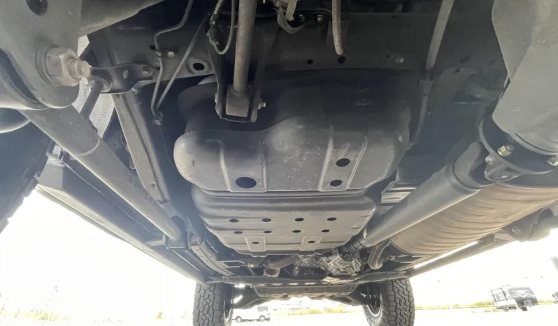 
								2004 Lexus LX470 full									