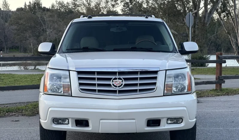 
								2004 Cadillac Escalade GMT800 AWD full									
