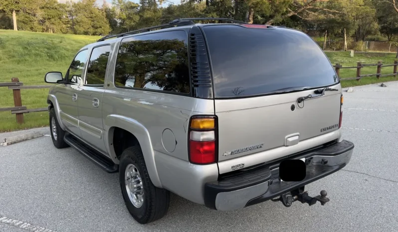 
								2004 Chevrolet Suburban 2500 LT 8.1L 4×4 full									