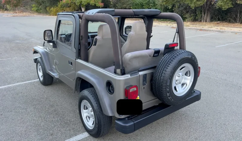 
								2005 Jeep Wrangler SE 6-Speed full									