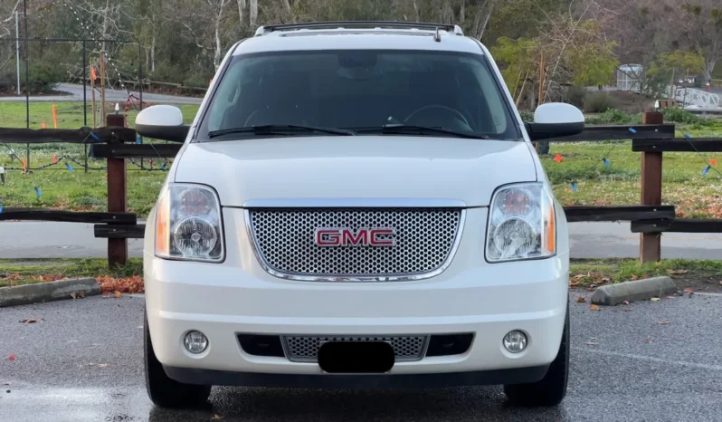 
								2007 GMC Yukon Denali full									
