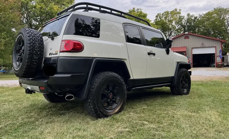 
								2008 Toyota FJ Cruiser Trail Teams Special Edition full									