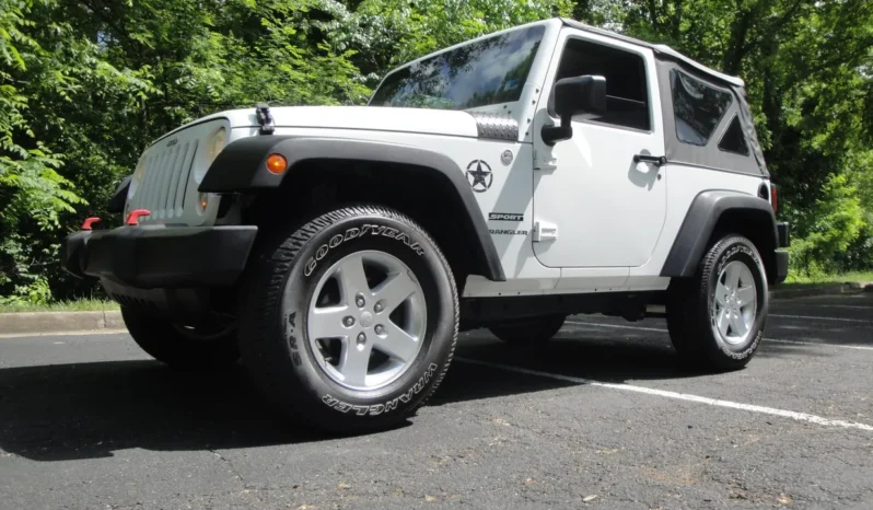 
								2014 Jeep Wrangler Sport S full									
