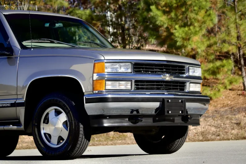 
								1999 Chevrolet Tahoe LT full									