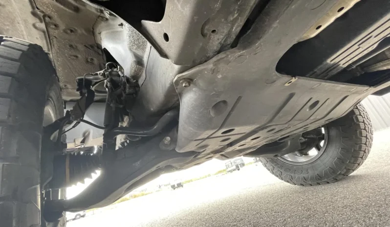 
								2004 Lexus LX470 full									