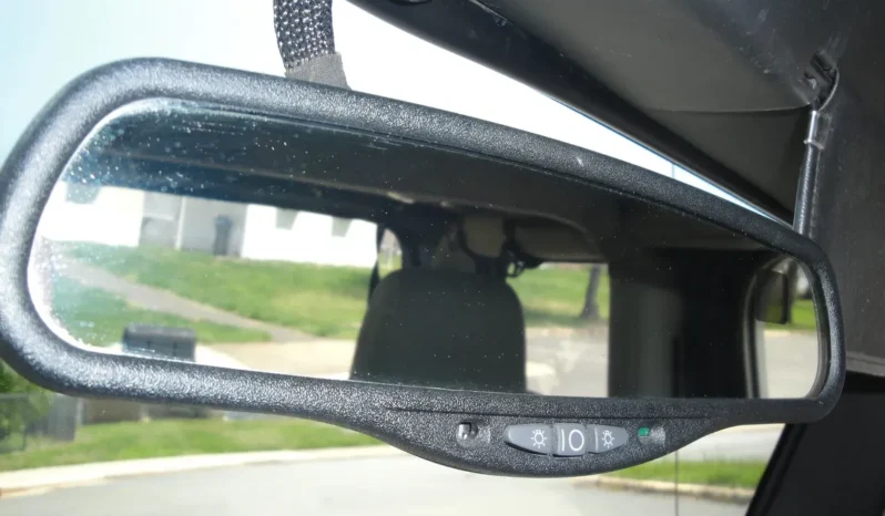 
								2004 Jeep Wrangler Sahara full									