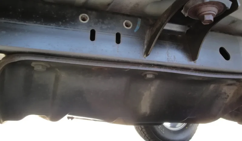 
								2004 Jeep Wrangler Sahara full									