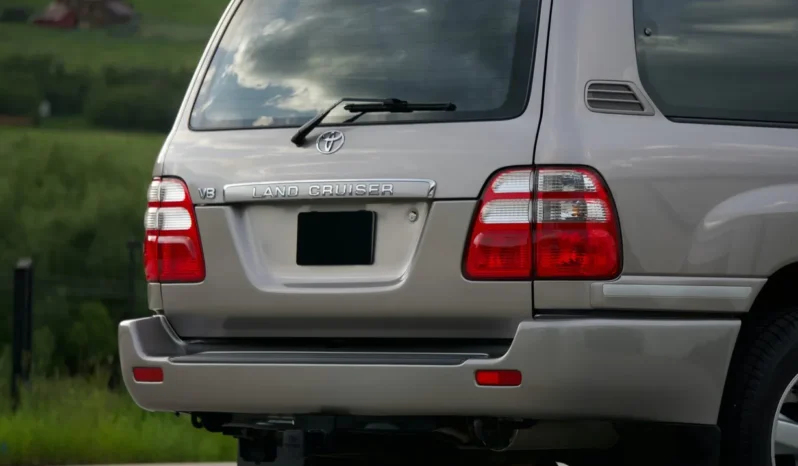 
								2003 Toyota Land Cruiser UZJ100 full									
