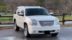 
										2007 GMC Yukon Denali full									