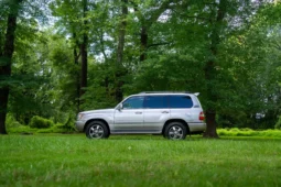 
										2007 Toyota Land Cruiser UZJ100 full									