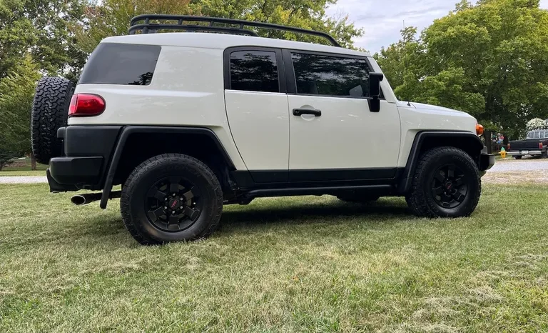 
								2008 Toyota FJ Cruiser Trail Teams Special Edition full									