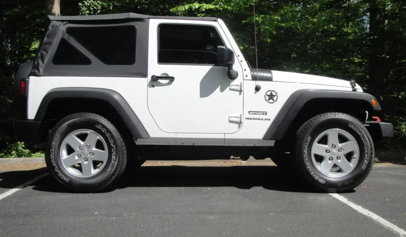 
								2014 Jeep Wrangler Sport S full									