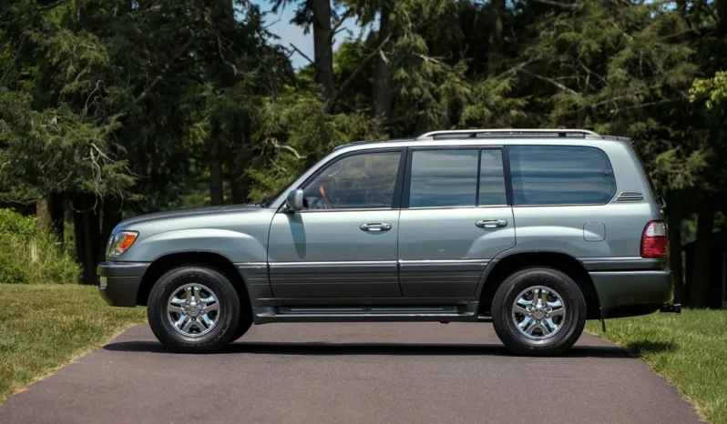 
								2001 Lexus LX470 full									