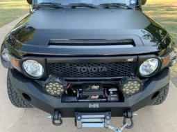 
										2014 Toyota FJ Cruiser full									